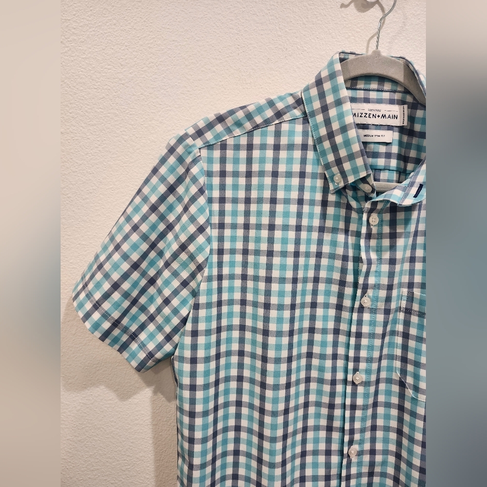 MIZZEN + MAIN MEDIUM TRIM FIT BUTTON UP SHORT SLEEVE SHIRT BLUE